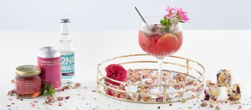 Hibiscus Mocktail - cvetlična brezalkoholna pijača